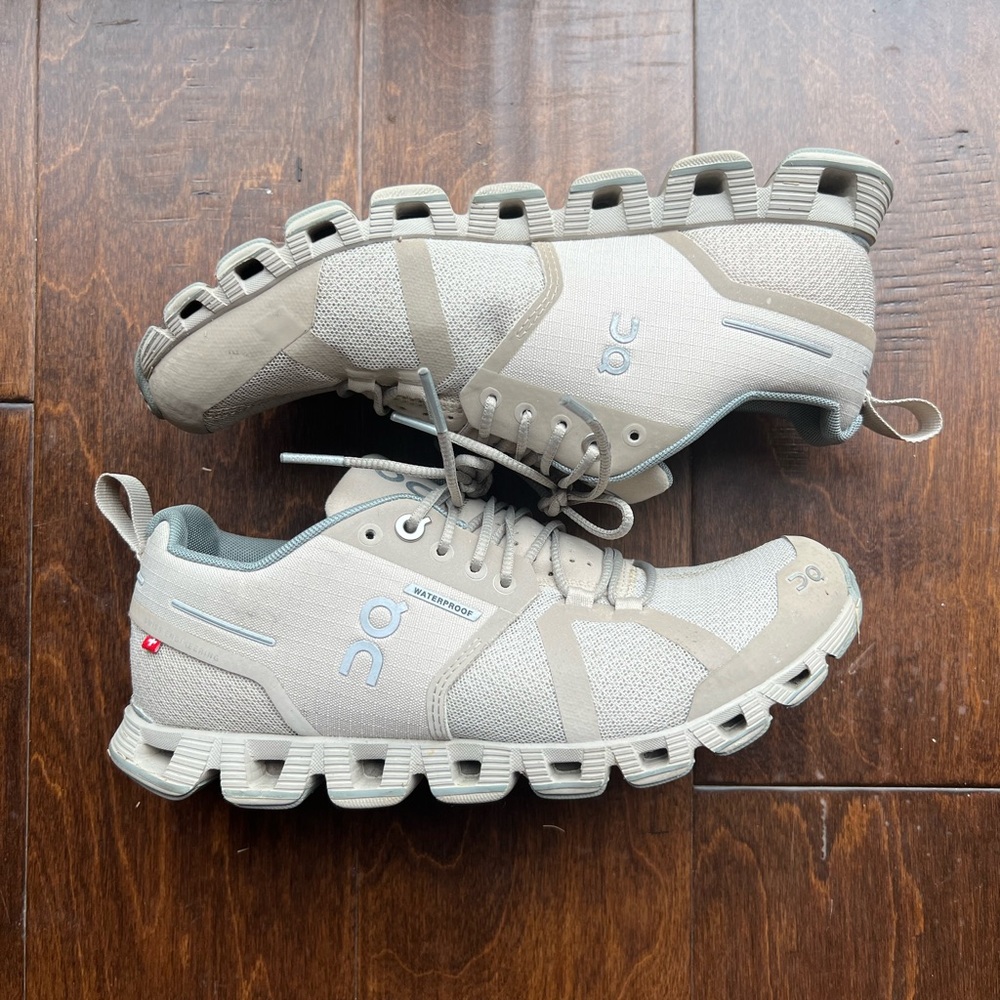 On clouds size 6.5